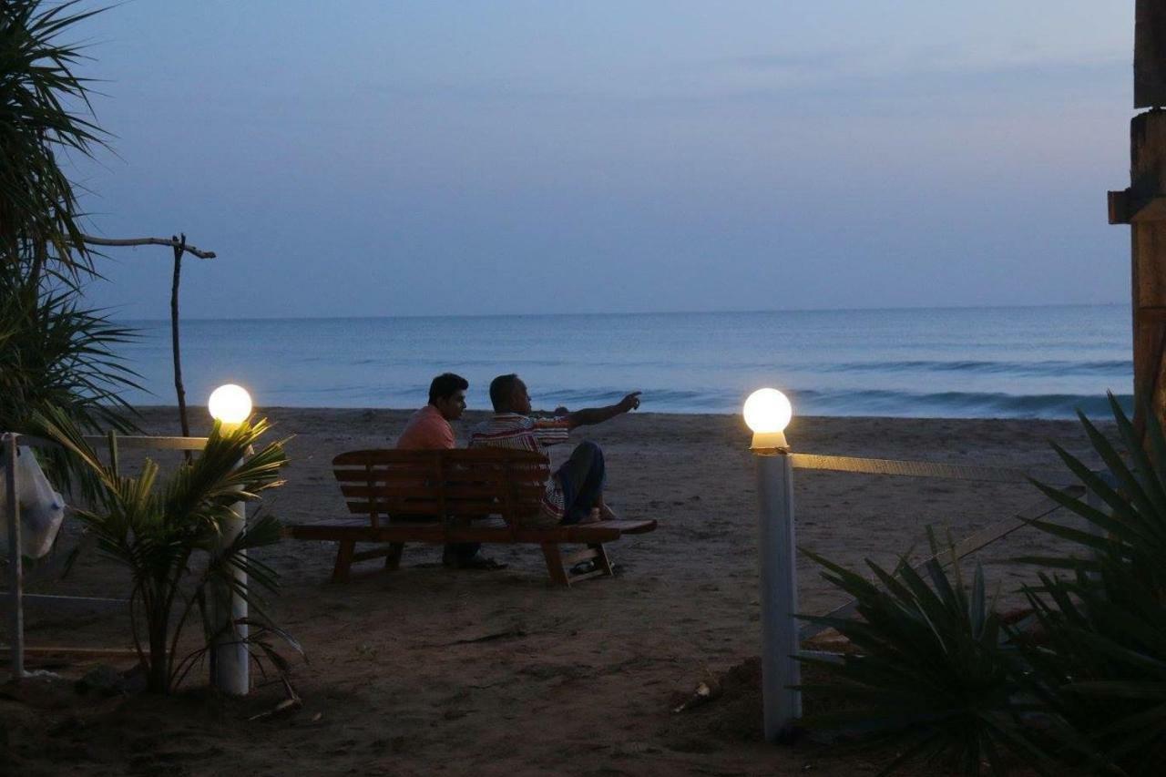 Ceylon Antheia Beach Resort Nilaveli Zewnętrze zdjęcie